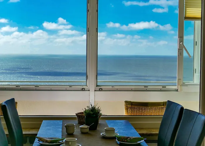 Strandhochhaus Sf11 * Куксхафен